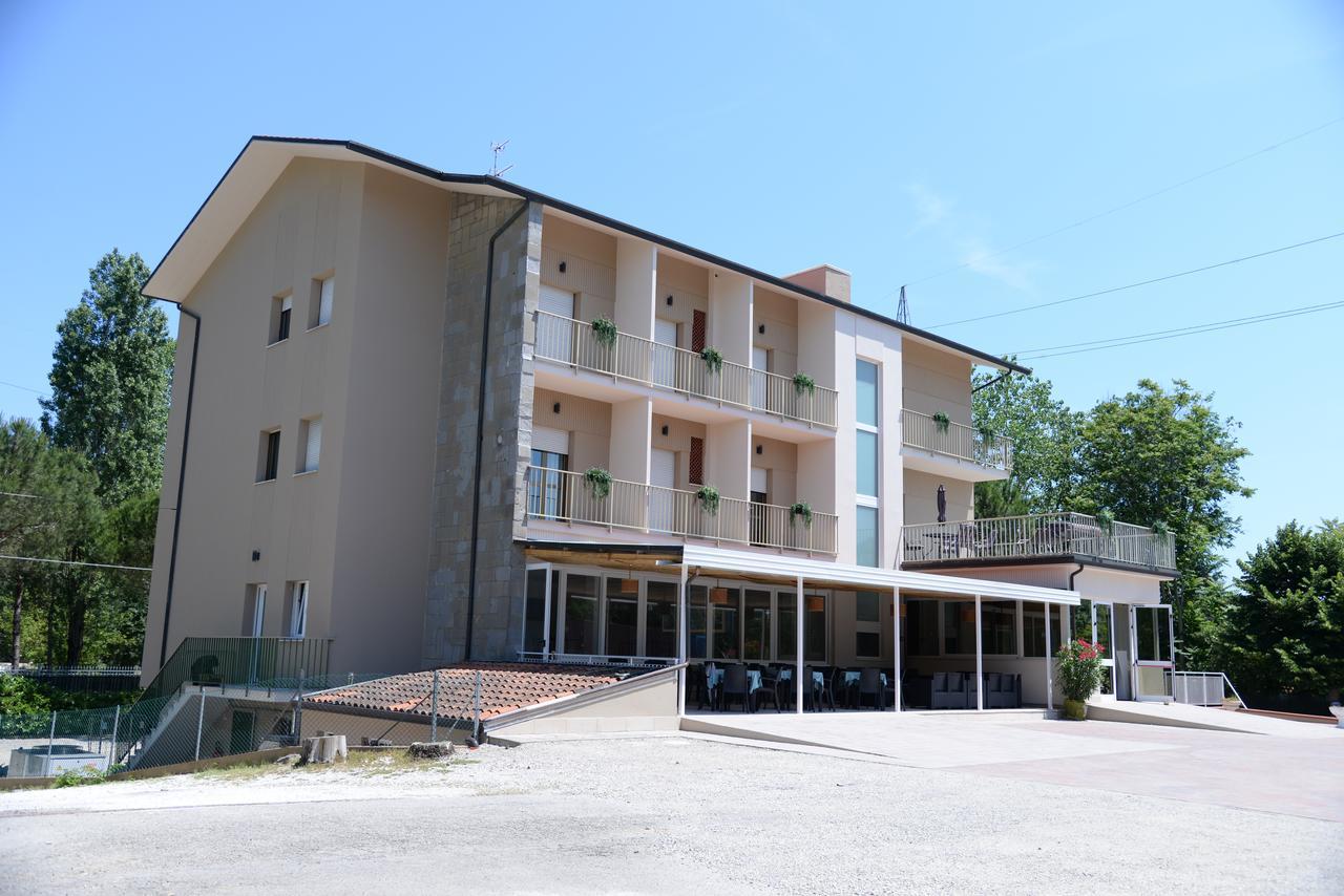 Hotel Infinity Cervia Exterior foto